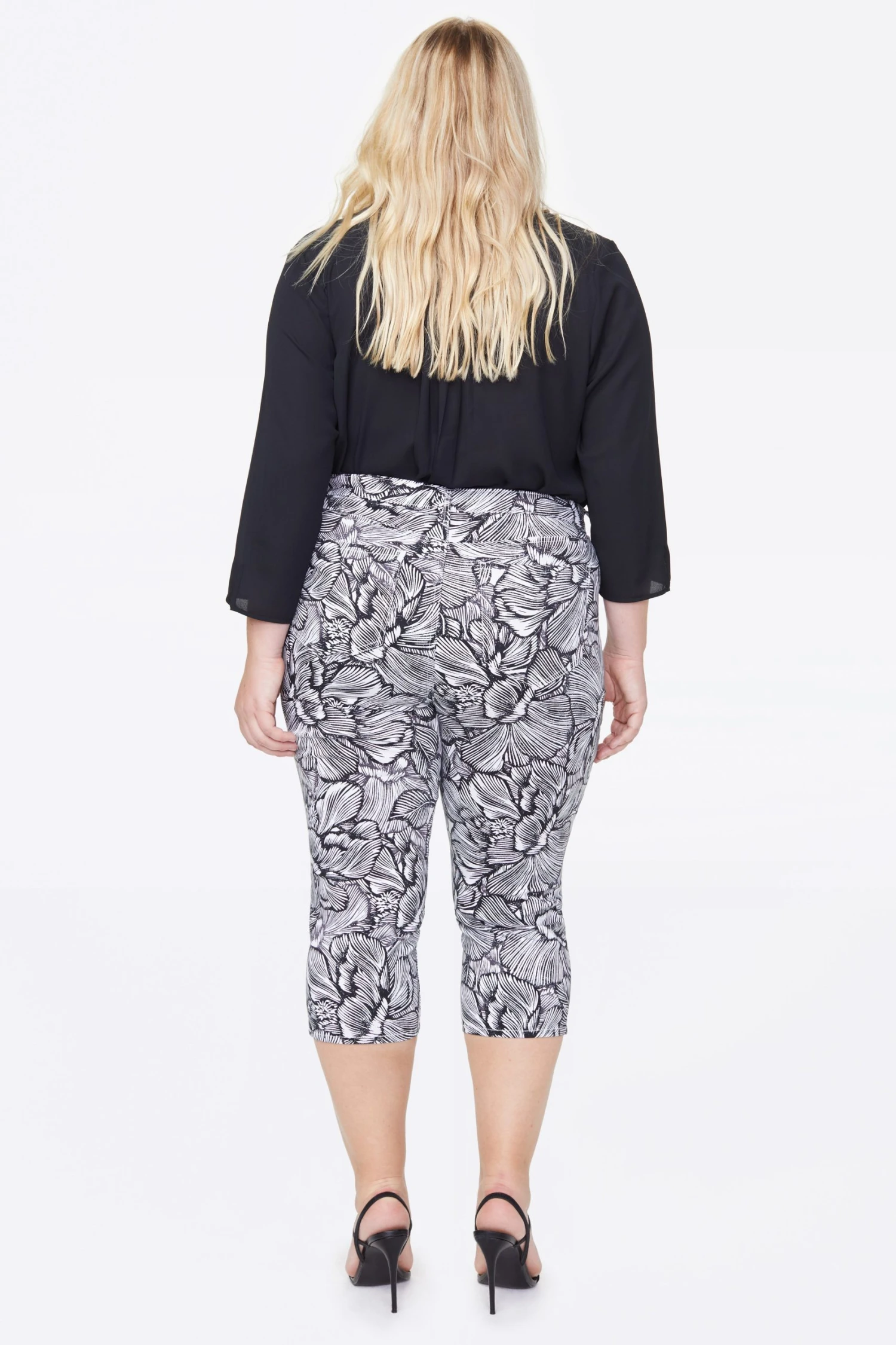 Slim Straight Crop Jeans - Floral Cosmos Black 6 Slim Straight Crop Jeans - Floral Cosmos Black - Image 6