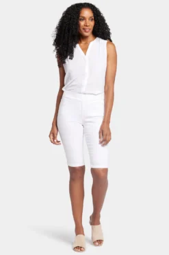 Pull-On Bike Shorts - Optic White -Nydj Apparel Shop MAEWSH2906A 157 4