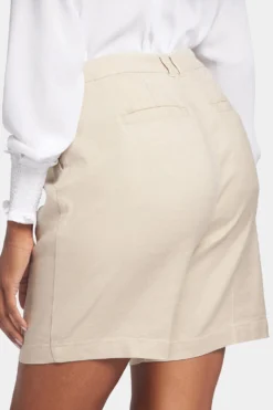 Relaxed Shorts- Feather 12 Relaxed Shorts- Feather -Nydj Apparel Shop MAKB8902 FEATH 6