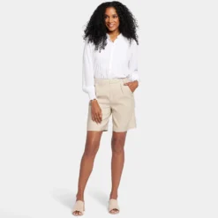 Relaxed Shorts- Feather 13 Relaxed Shorts- Feather -Nydj Apparel Shop MAKB8902 FEATH DPA