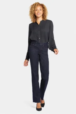 Relaxed Straight Jeans - Magical