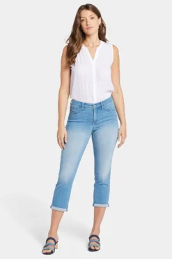 Chloe Skinny Capri Jeans - Debut