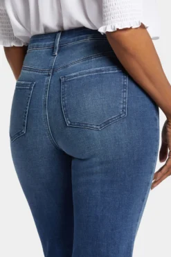 Bailey Relaxed Straight Jeans - Bluewell -Nydj Apparel Shop MATK2926 BLUEW 6 20fe5d91 d57f 4c04 b574 93a3640a81ec