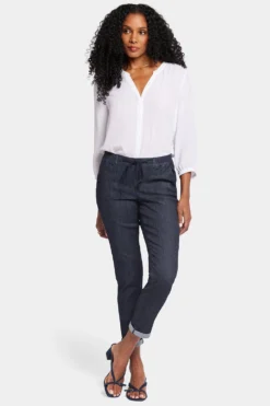 Slim Jogger Ankle Jeans - Lightweight Rinse