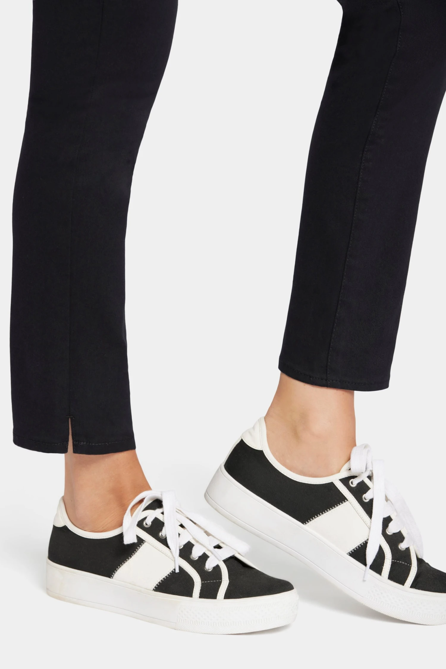 Skinny Ankle Pull-On Jeans - Black 6 Skinny Ankle Pull-On Jeans - Black - Image 6