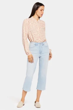 Joni Relaxed Capri Jeans - Brightside