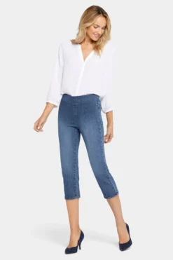 Dakota Crop Pull-On Jeans - Caliente
