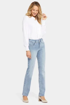 Marilyn Straight Jeans In Tall - Haley