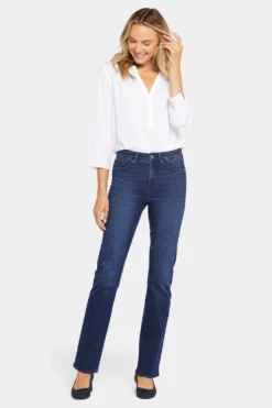 Le Silhouette Slim Bootcut Jeans In Long Inseam - Marvelous