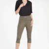 Pull-on Skinny Legging Capri Pants - Moss