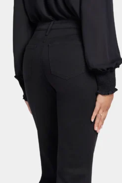 Relaxed Flared Jeans - Black Pearl 12 Relaxed Flared Jeans - Black Pearl -Nydj Apparel Shop MSTE8491 BLKPR 6 e56fb9fa 59d2 44fd 860c f458a574cc85