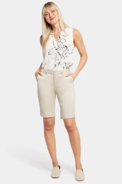 Bermuda Shorts - Feather