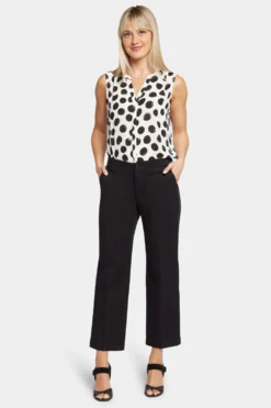 Marilyn Straight Ankle Pants - Black