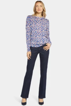 Classic Crewneck Sweater - Charlottes Cove 10 Classic Crewneck Sweater - Charlottes Cove -Nydj Apparel Shop MYWW4248 H1094 5