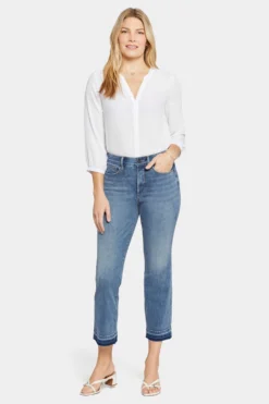 Marilyn Straight Ankle Jeans In Petite - Fantasy
