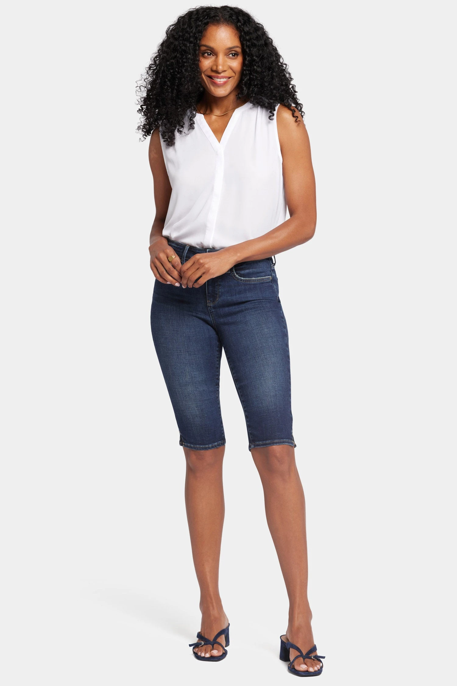 Sophie Bike Capri Jeans In Petite - Lotus Gardens 4 Sophie Bike Capri Jeans In Petite - Lotus Gardens - Image 4