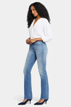 Marilyn Straight Jeans In Petite - Maele -Nydj Apparel Shop PATKMS2299 MAEL 5