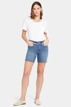 Frankie Relaxed Denim Shorts In Petite - Awakening