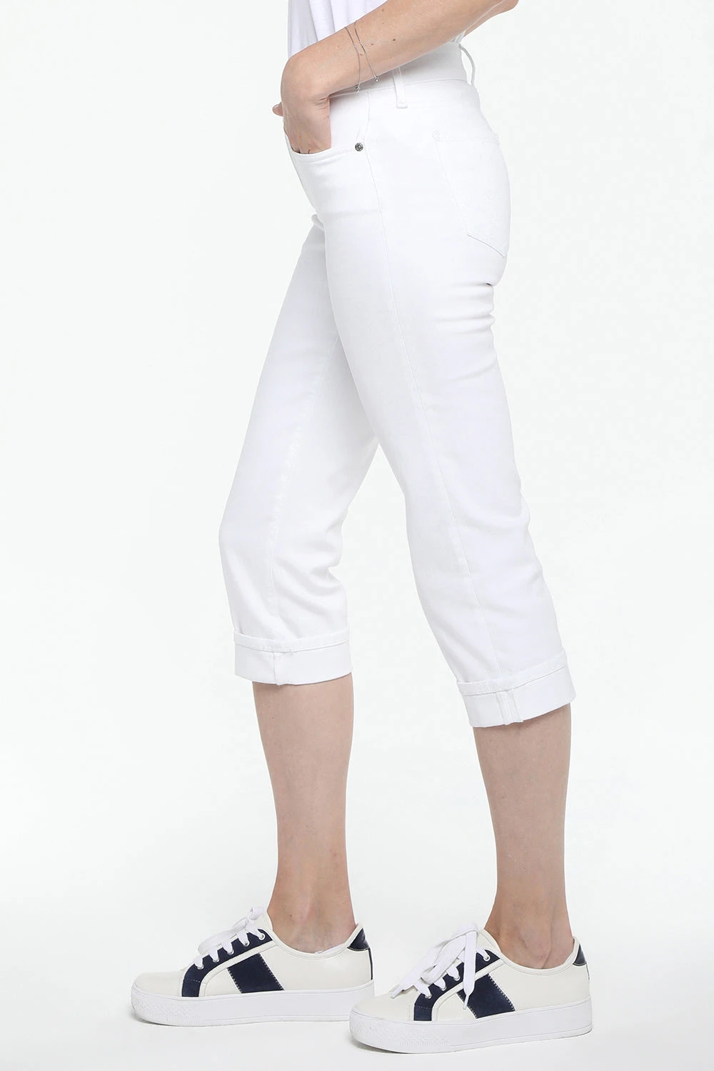Marilyn Straight Crop Jeans In Petite - Optic White 3 Marilyn Straight Crop Jeans In Petite - Optic White - Image 3