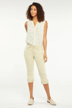 Marilyn Straight Crop Jeans In Petite - Butter