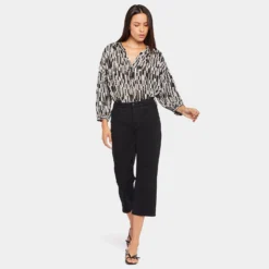 Joni Relaxed Capri Jeans In Petite - Black -Nydj Apparel Shop PFOS8640 858 DPA