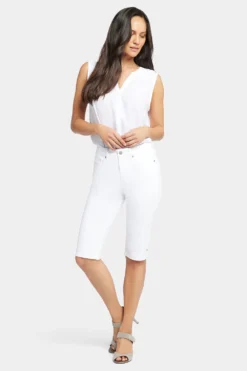Sophie Bike Capri Jeans In Petite - Optic White