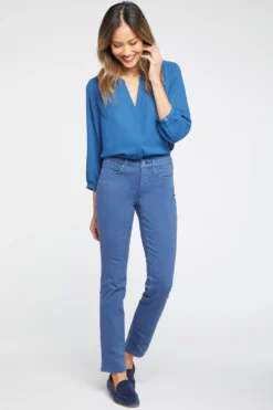 Sheri Slim Jeans In Petite - Deja Blu