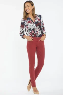 Ami Skinny Jeans In Petite - Boysenberry