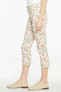 Chloe Capri Jeans In Petite - Secret Garden -Nydj Apparel Shop PFOZCP8061 643 3 e47e320f 4eaf 4c8c b245 fac3074f58ec