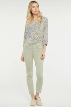 Alina Skinny Ankle Jeans In Petite - Bamboo