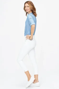 Skinny Ankle Pull-On Jeans In Petite - Optic White