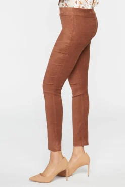 Basic Legging Pants In Petite - Coffee Bean 8 Basic Legging Pants In Petite - Coffee Bean -Nydj Apparel Shop PFSK2062 COFFE 3