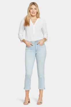 Margot Girlfriend Jeans In Petite - Brightside