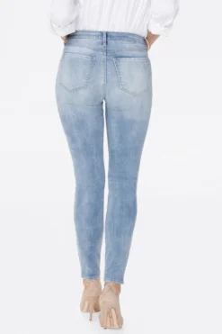 Ami Skinny Jeans In Petite - Biscayne 7 Ami Skinny Jeans In Petite - Biscayne -Nydj Apparel Shop PINQAS2320 BISCA 4