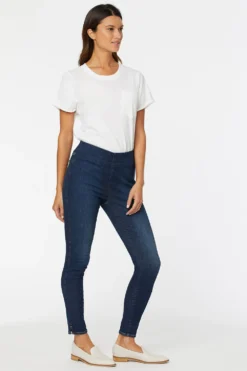 Super Skinny Ankle Pull-On Jeans In Petite - Clean Vista