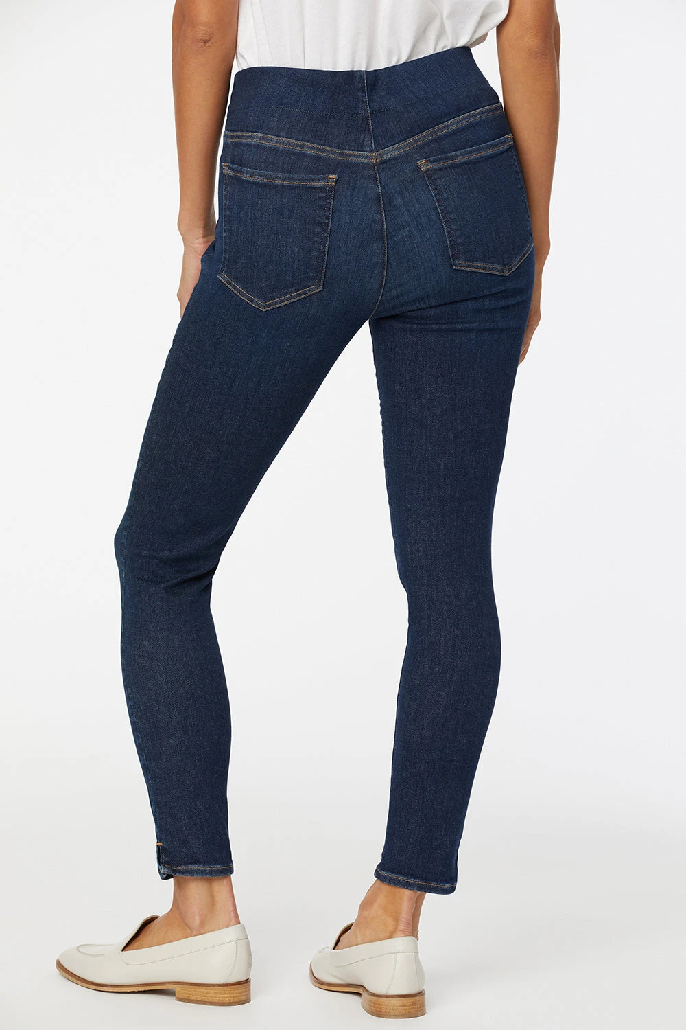 Super Skinny Ankle Pull-On Jeans In Petite - Clean Vista 3 Super Skinny Ankle Pull-On Jeans In Petite - Clean Vista - Image 3
