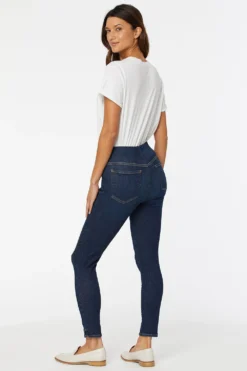 Super Skinny Ankle Pull-On Jeans In Petite - Clean Vista 10 Super Skinny Ankle Pull-On Jeans In Petite - Clean Vista -Nydj Apparel Shop PMNS8262 CVIS 5 e7dc4263 91fc 49f2 ae85 64e67f9052d4