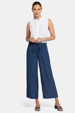 Jayne Wide Leg Ankle Pull-On Pants In Petite - Indigo Ocean
