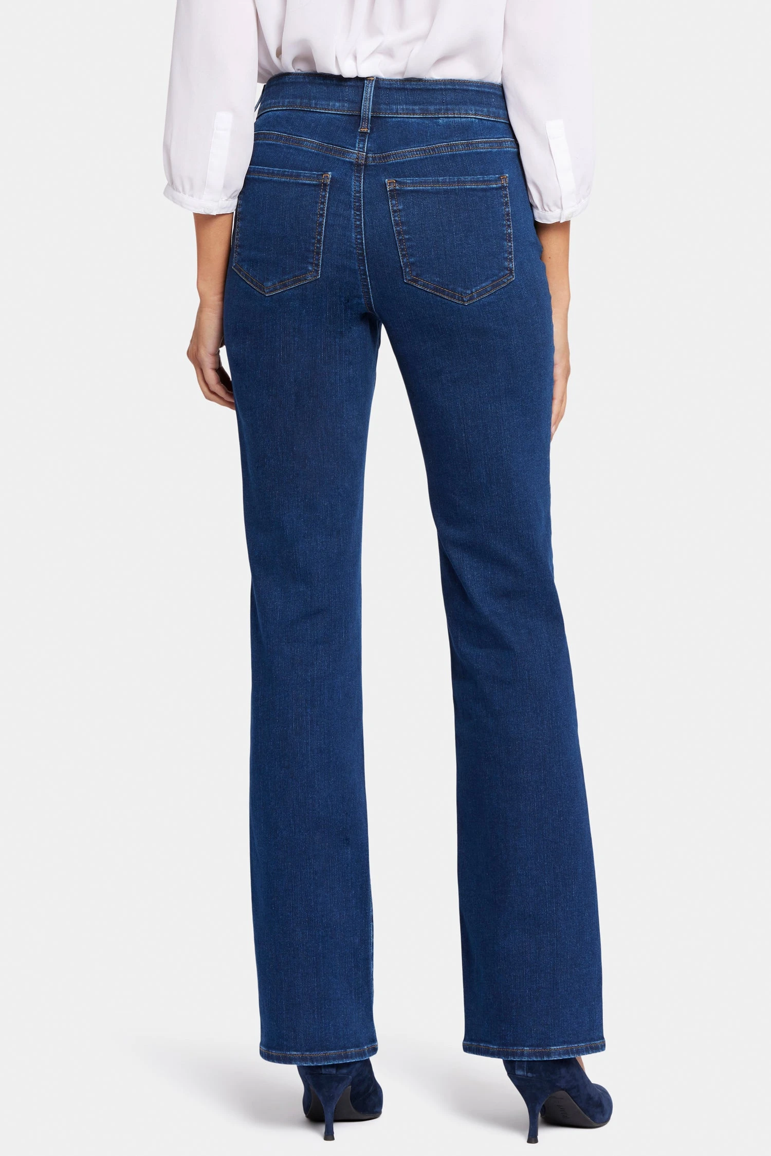 Blake Slim Flared Jeans In Petite - Quinn 2 Blake Slim Flared Jeans In Petite - Quinn - Image 2