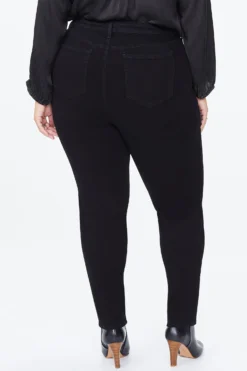 Ami Skinny Jeans In Plus Size - Black 6 Ami Skinny Jeans In Plus Size - Black -Nydj Apparel Shop WAER2021 858 3 scaled