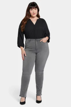 Billie Mini Bootcut Jeans In Plus Size - Parade 10 Billie Mini Bootcut Jeans In Plus Size - Parade -Nydj Apparel Shop WAEV2880 PRADE 4