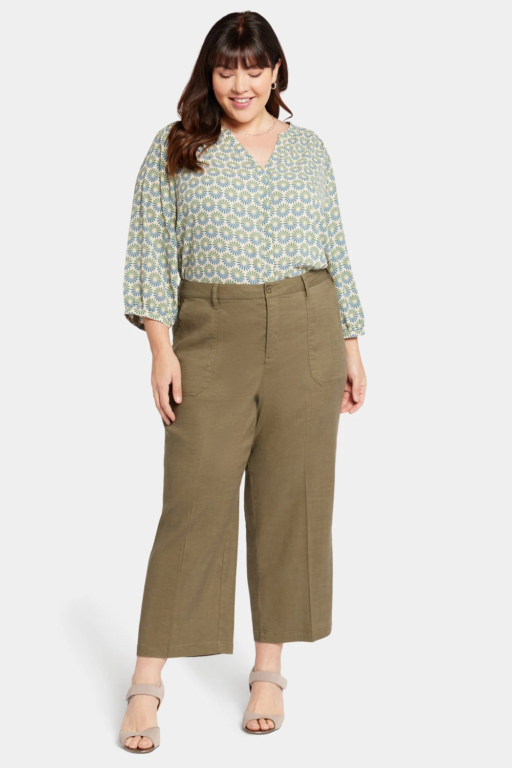 Wide Leg Cargo Capri Pants In Plus Size - Avocado 4 Wide Leg Cargo Capri Pants In Plus Size - Avocado - Image 4