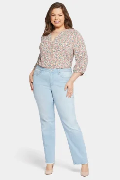 Bailey Relaxed Straight Jeans In Plus Size - Brightside