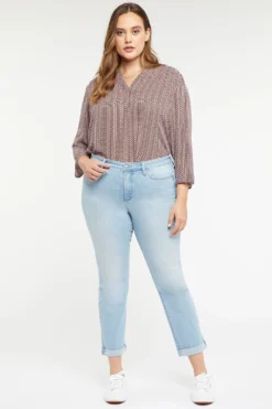 Sheri Slim Ankle Jeans In Plus Size - Northstar