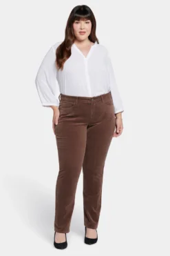 Marilyn Straight Pants In Plus Size - Mink