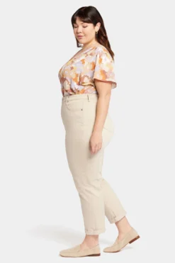 Margot Girlfriend Jeans In Plus Size - Feather 10 Margot Girlfriend Jeans In Plus Size - Feather -Nydj Apparel Shop WFOS8215 FEATH 5