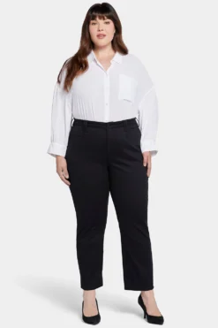 Bailey Relaxed Straight Ankle Jeans In Plus Size - Black