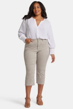 Joni Relaxed Capri Jeans In Plus Size - Sandbar Stripe 9 Joni Relaxed Capri Jeans In Plus Size - Sandbar Stripe -Nydj Apparel Shop WFOS8640 SNBRS 4