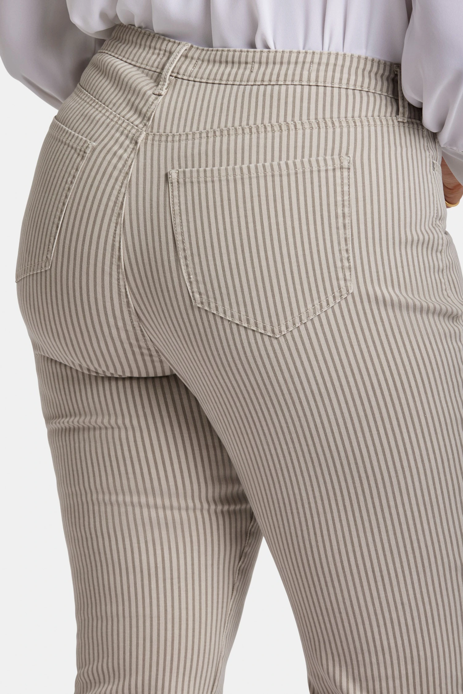 Joni Relaxed Capri Jeans In Plus Size - Sandbar Stripe 6 Joni Relaxed Capri Jeans In Plus Size - Sandbar Stripe - Image 6