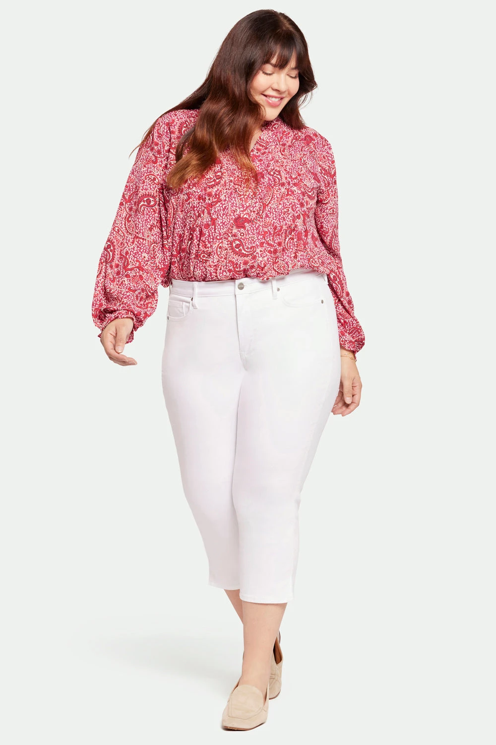 Chloe Capri Jeans In Plus Size - Optic White 4 Chloe Capri Jeans In Plus Size - Optic White - Image 4